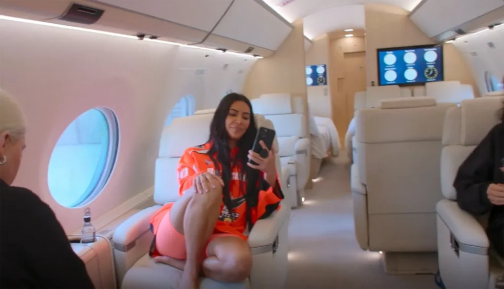 kim kardashian jet